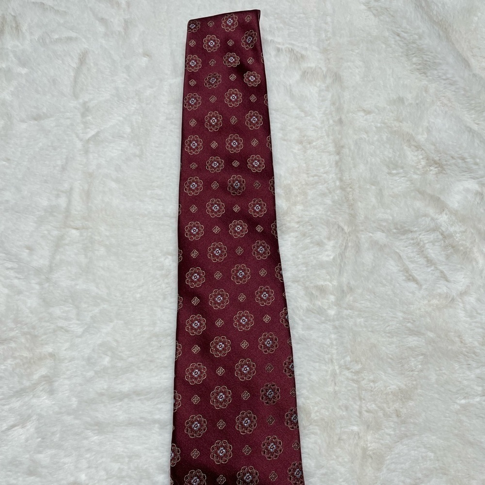 𝅺Valentino Ties